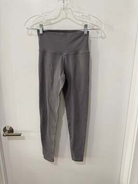 Alo Yoga High-Waist Leggings Gray Size XS